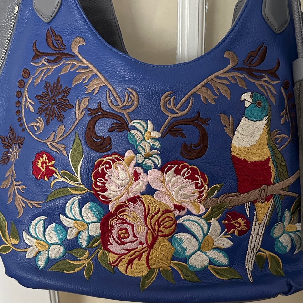 Sharif 1827  Blue Leather Embroidered Shoulder Bag with tassle - Picture 2 of 9